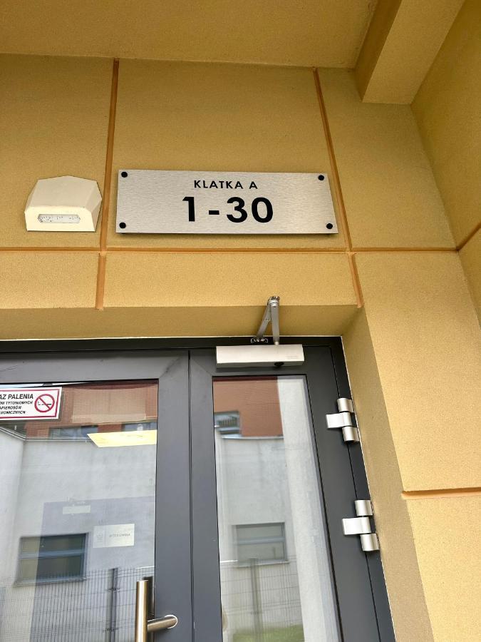 Sdh 4 Radzymin Comfortable Apartment Near Warsaw Exterior photo